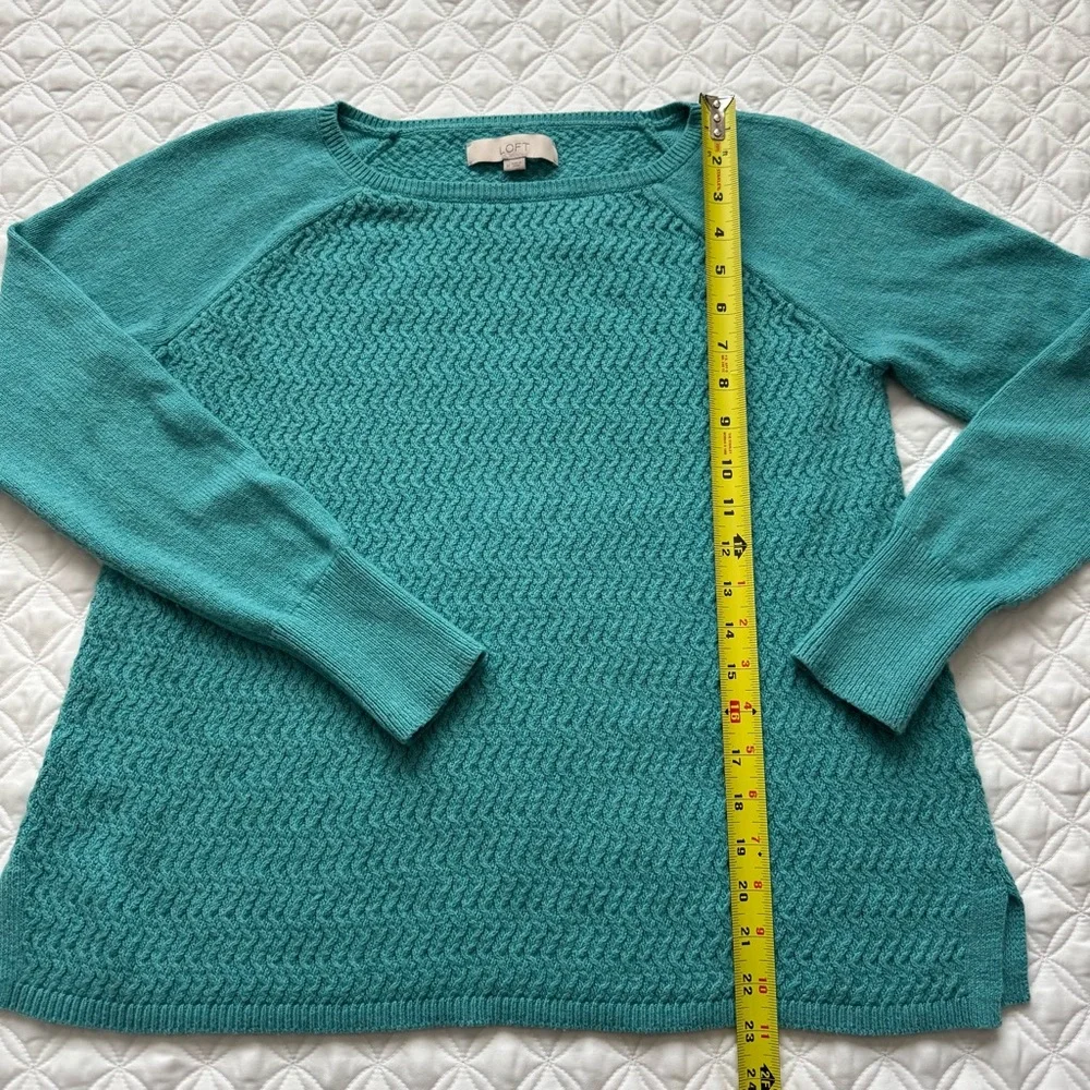 LOFT Teal Aqua Teal Blue Green Textured Knit Body Crewneck Sweater Sz M